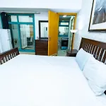 Classy Studios For Ladies In Dubai, Marina فتيات فقط